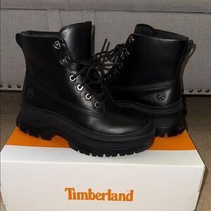 Women’s Timberland Roxie Lane Mid Lace Up‎ Boot
